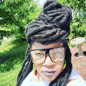 Meet your Posher, Faith